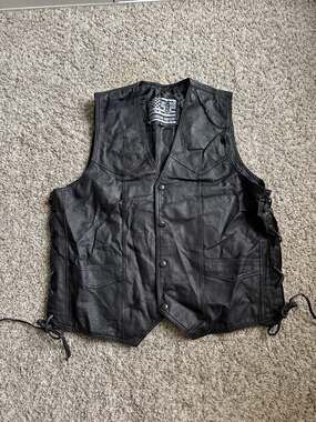 Extreme Biker USA Leather Motorcycle Vest Size 46